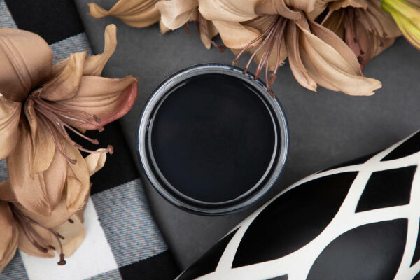 dixie-belle-paint-caviar-chalk-mineral-paint__63127