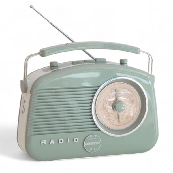 Retro Classic Radio, FM/AM MW/LW Battery or Mains Powered Steepletone Brighton