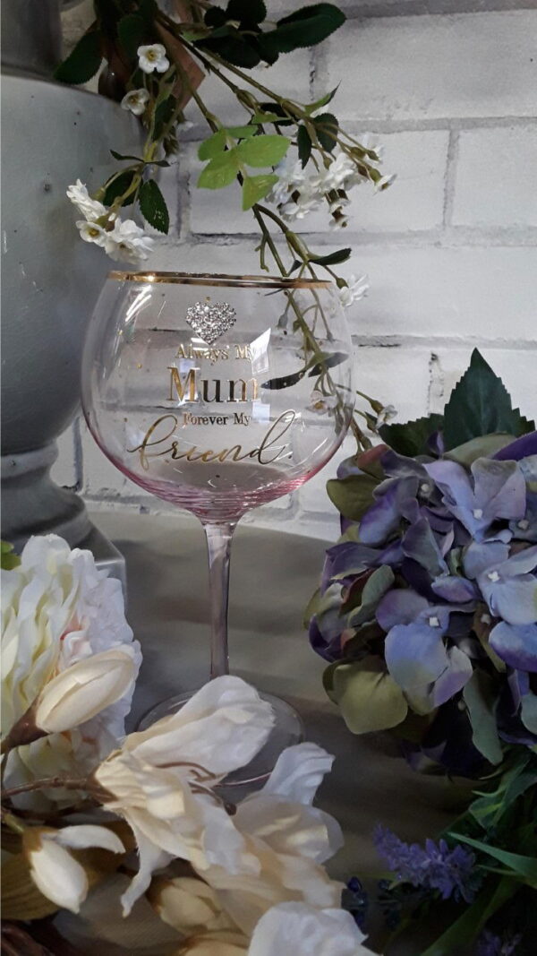 Hearts Design Mum Gin Glass