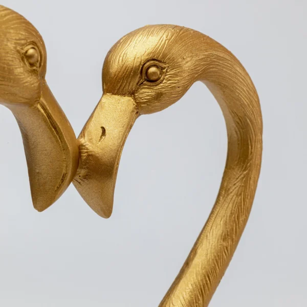 bar-desk-object-gold-flamingo-figurines