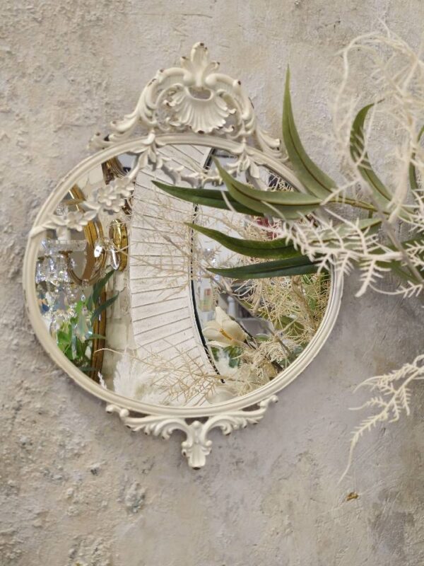 mirror-with-swags-vintage-charm