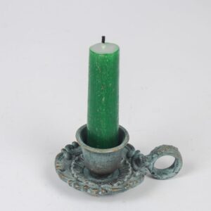 yesteryear-vintage-style-candle-holder