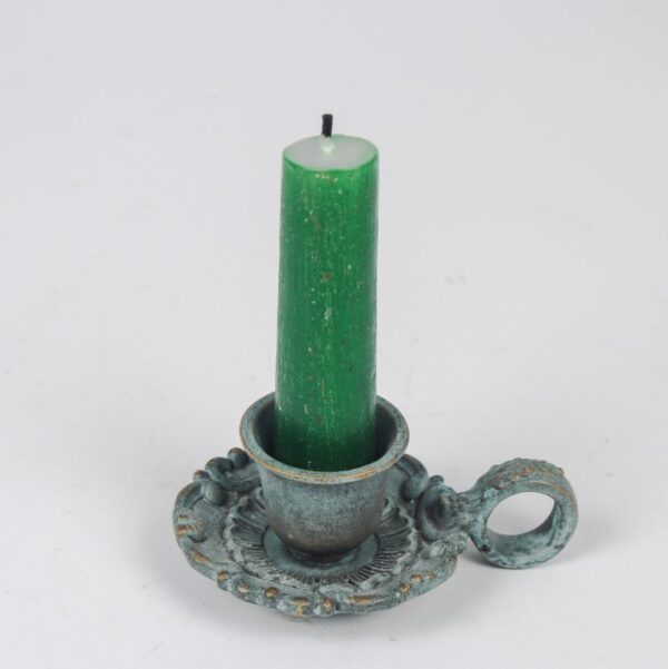 yesteryear-vintage-style-candle-holder
