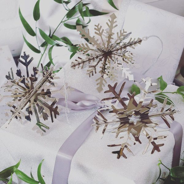 Set of 4 nickel snowflake Christmas Decorations